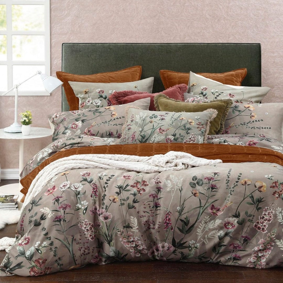 TIMJANSMOTT Duvet cover and pillowcase(s), white/floral pattern, Full/Queen  (Double/Queen) - IKEA