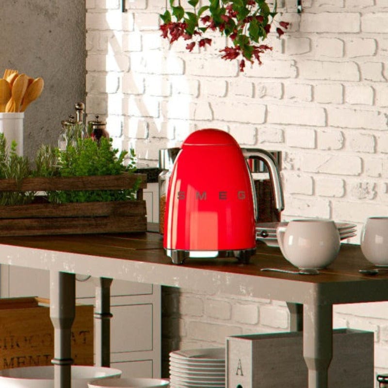 smeg KETTLE Smeg Retro Cordless Kettle 1.7 Litre Red KLF03RDSA (2061795393625)