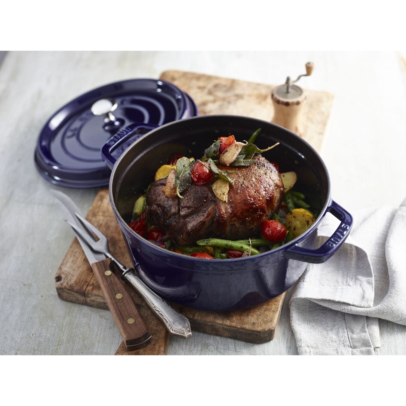 Staub CUTLERY Staub Cast Iron Casserole Round Cocotte Dark Blue 24cm STB-1102491 (7154041159769)