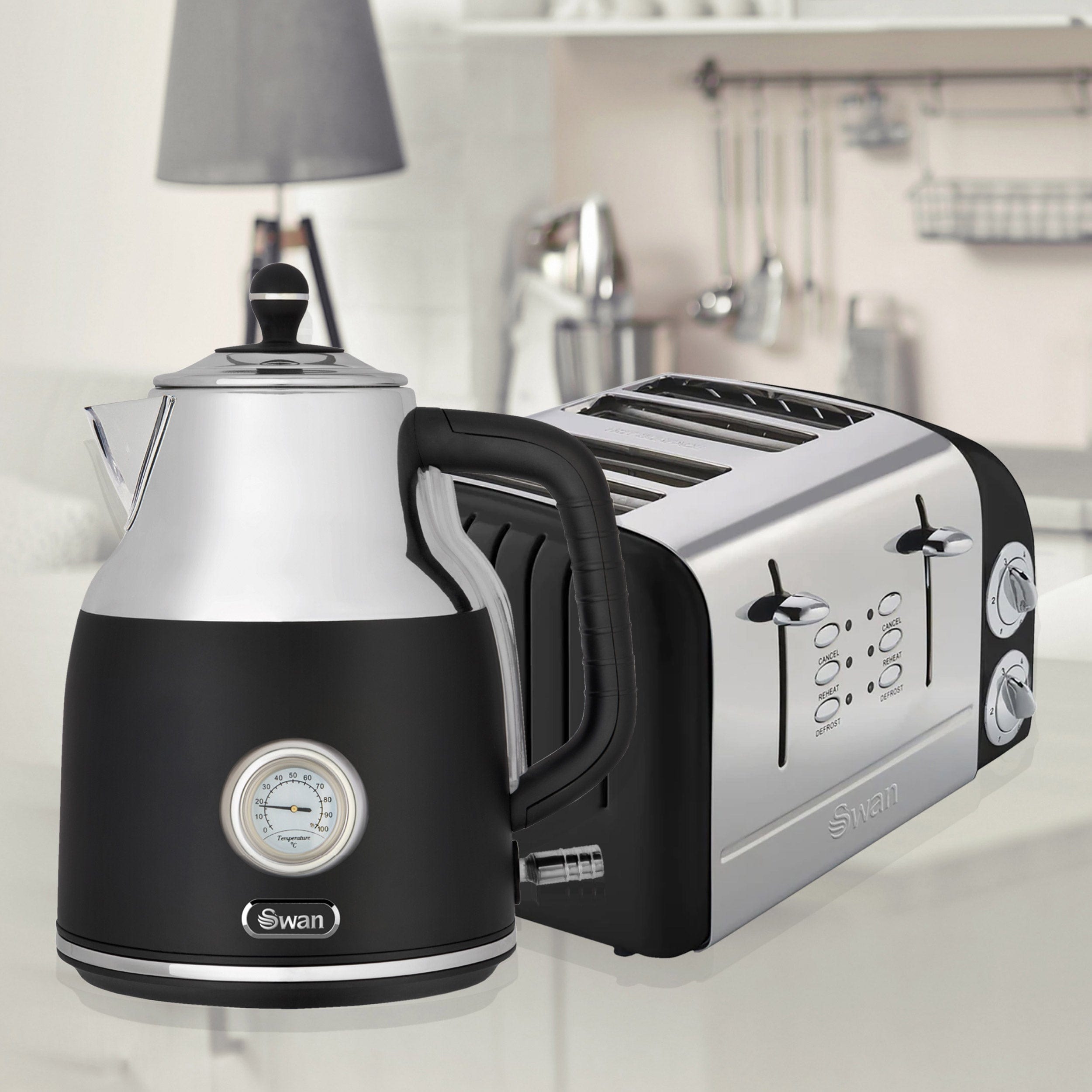 Swan TOASTER & KETTLE Swan 1,7 Litre Black Cordless Kettle With Temperature Gauge SRK42B (7229345988697)