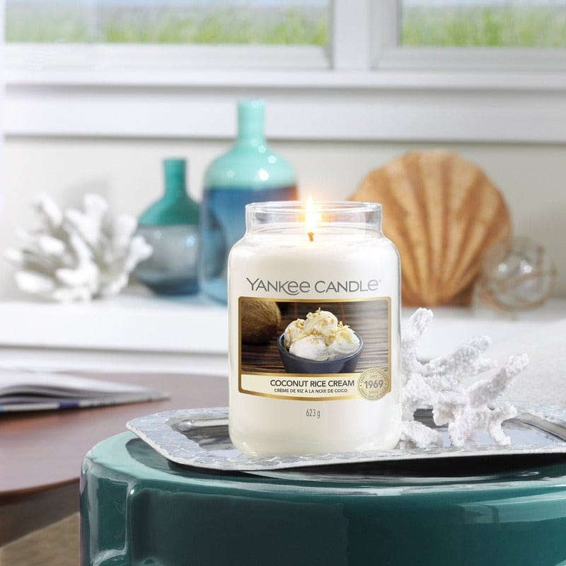 Yankee Candle Candle Yankee Candle Medium Jar Coconut Rice Cream  411g (6901663400025)