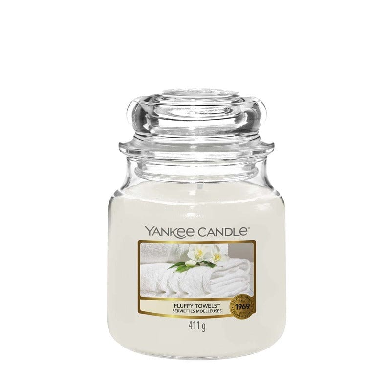 Yankee Candle Candle Yankee Candle Medium Jar Fluffy Towels 411g (6901668053081)