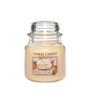 Yankee Candle Candle Yankee Candle Medium Jar Vanilla Cupcake 411g (6901687648345)